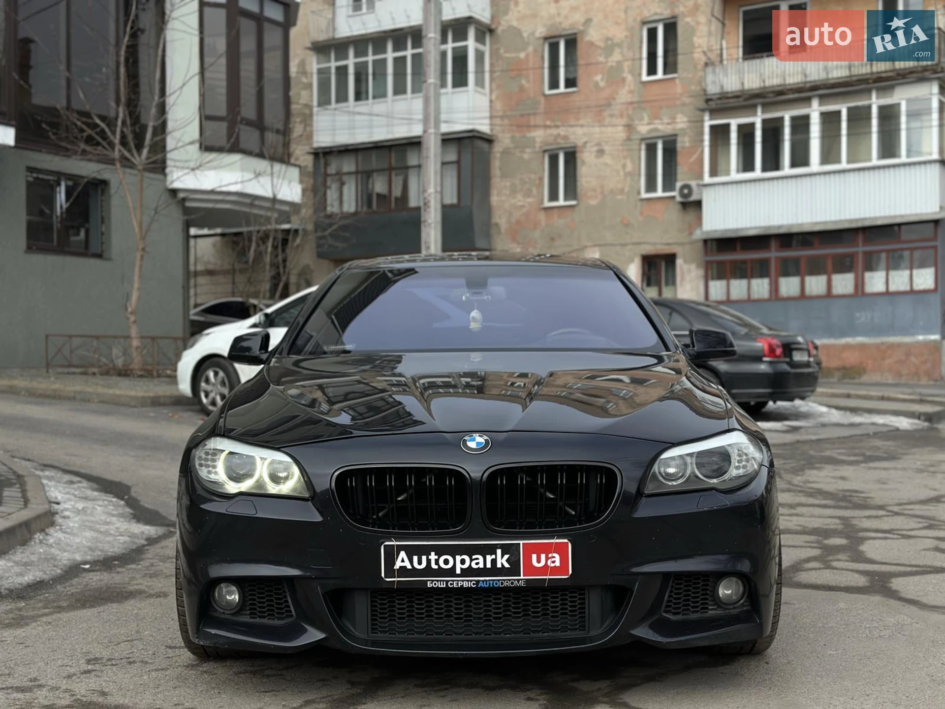 2012 BMW 5er - мініатюра 2