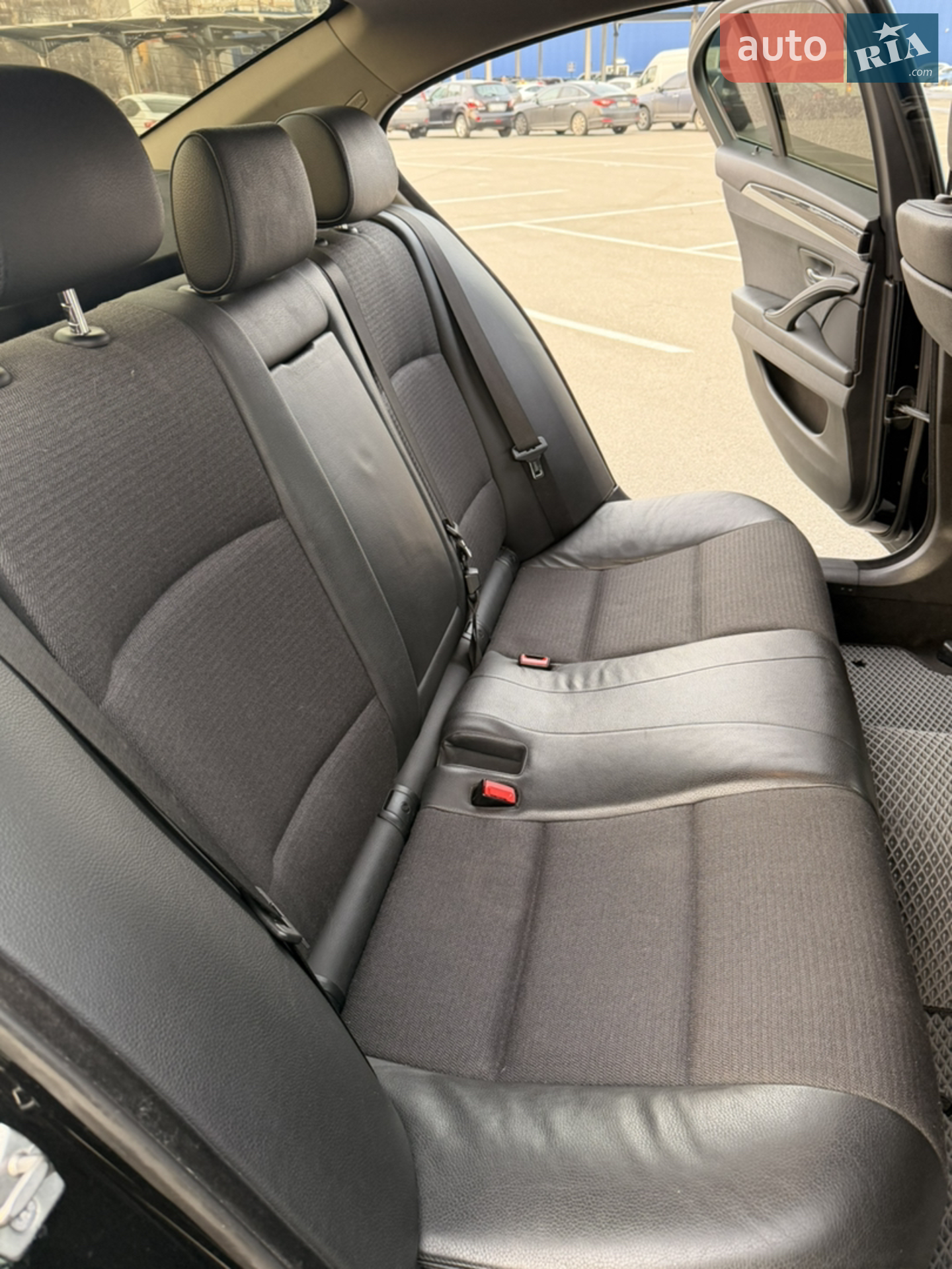 2010 BMW 5er - мініатюра 2