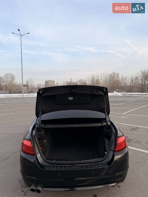 Седан BMW 5 Series 2010 в Киеве