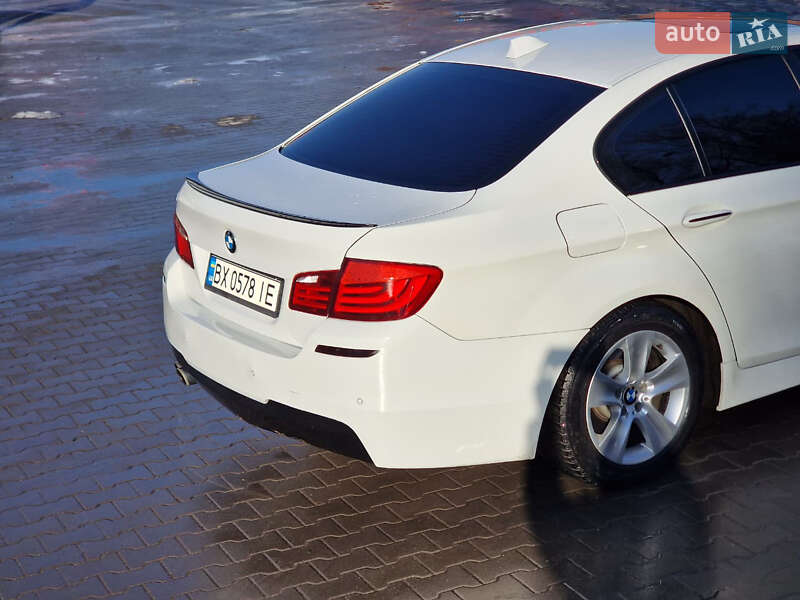 Седан BMW 5 Series 2011 в Хмельницком