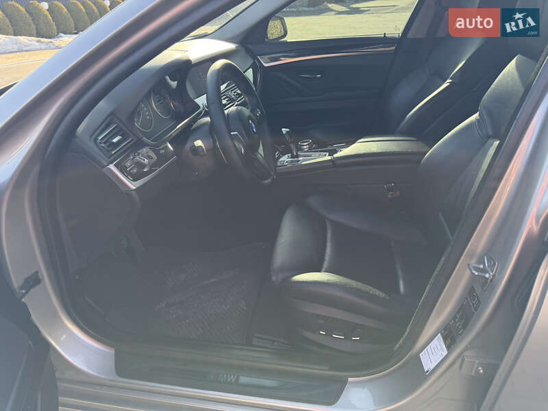 Седан BMW 5 Series 2011 в Львове