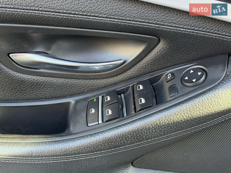 Седан BMW 5 Series 2011 в Львове