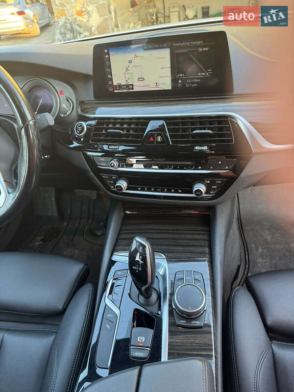 Седан BMW 5 Series 2019 в Винниках
