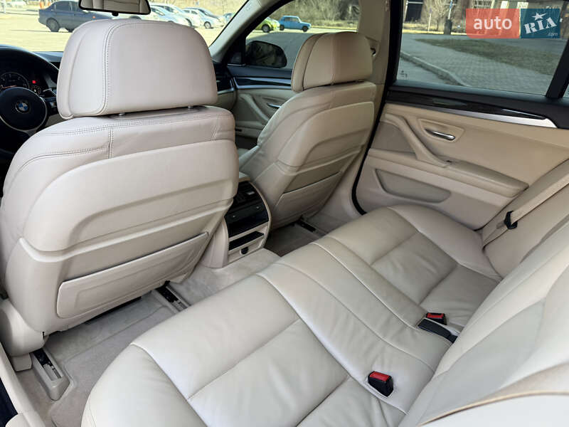 Седан BMW 5 Series 2013 в Запорожье