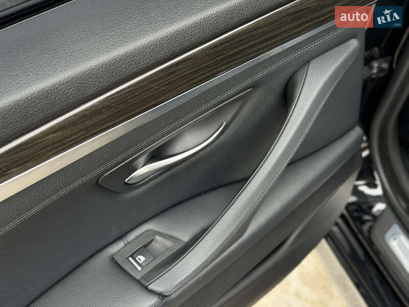 Седан BMW 5 Series 2013 в Житомире