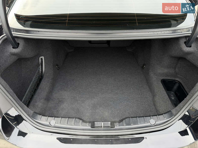 Седан BMW 5 Series 2013 в Житомире