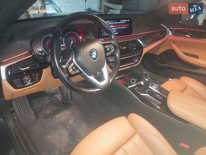 Седан BMW 5 Series 2018 в Голованевске