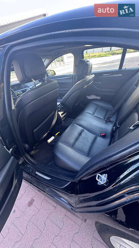 Седан BMW 5 Series 2012 в Львове