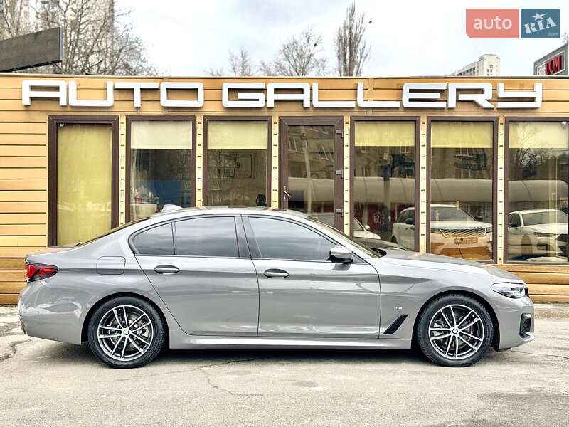 Седан BMW 5 Series 2022 в Киеве