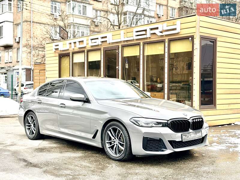 Седан BMW 5 Series 2022 в Киеве