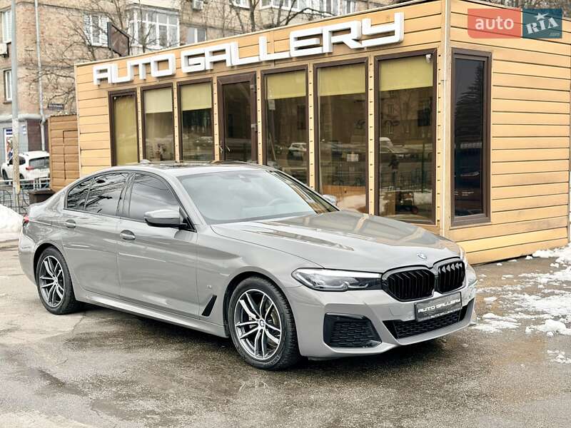 Седан BMW 5 Series 2022 в Киеве