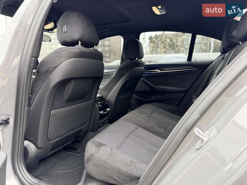 Седан BMW 5 Series 2022 в Киеве