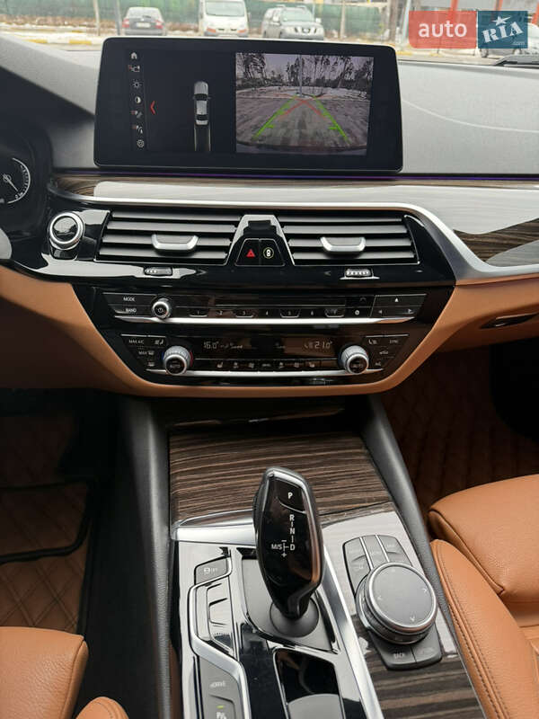 Седан BMW 5 Series 2018 в Киеве