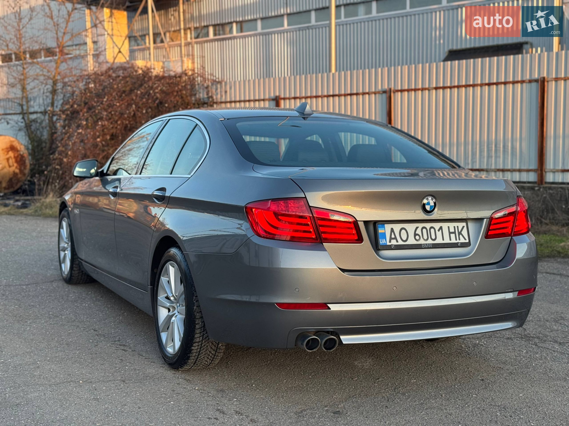 2010 BMW 5er - мініатюра 11