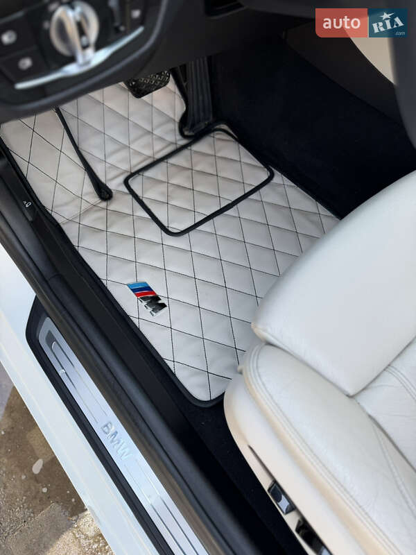 Седан BMW 5 Series 2017 в Ровно фото 18 Седан BMW 5 Series 2017 в Ровно