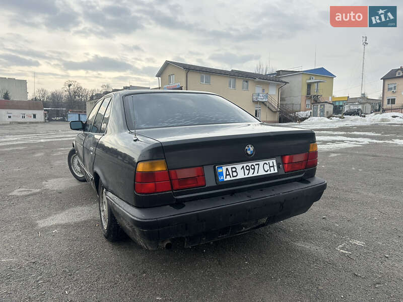 Седан BMW 5 Series 1988 в Ладыжине фото 5 Седан BMW 5 Series 1988 в Ладыжине