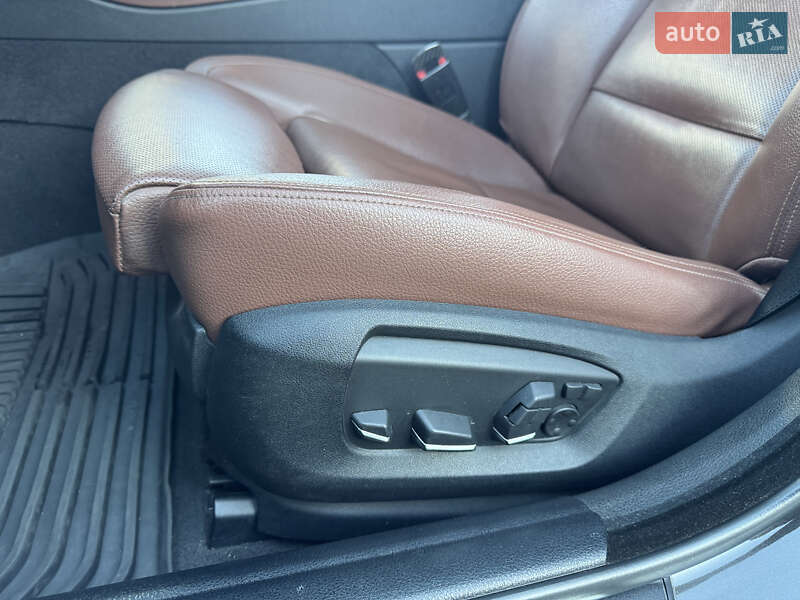 Седан BMW 5 Series 2013 в Остроге