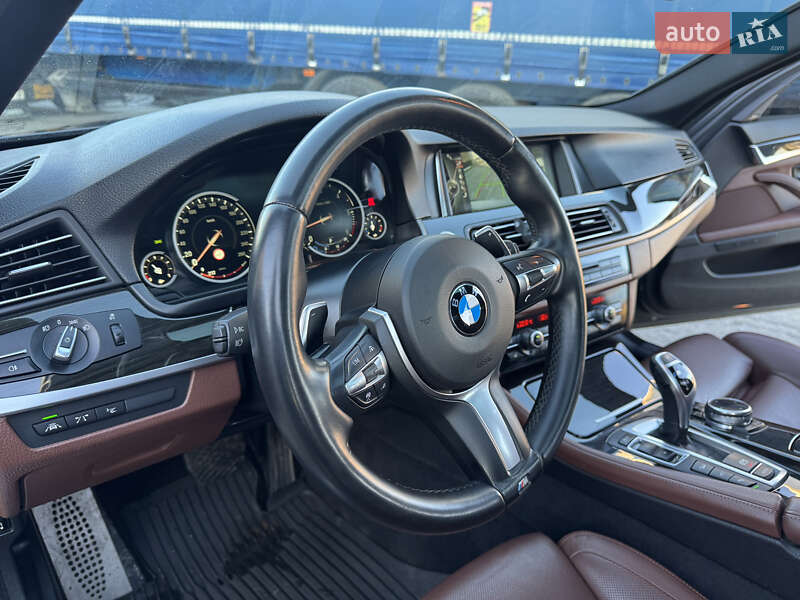Седан BMW 5 Series 2013 в Остроге