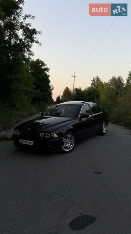 Седан BMW 5 Series 2002 в Харькове