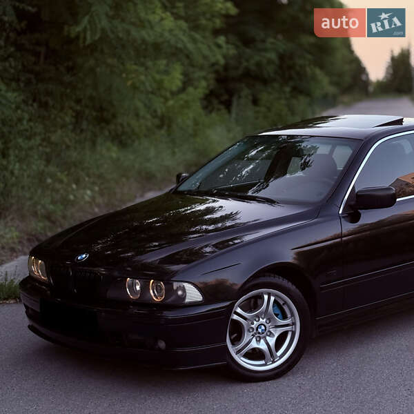 Седан BMW 5 Series 2002 в Харькове
