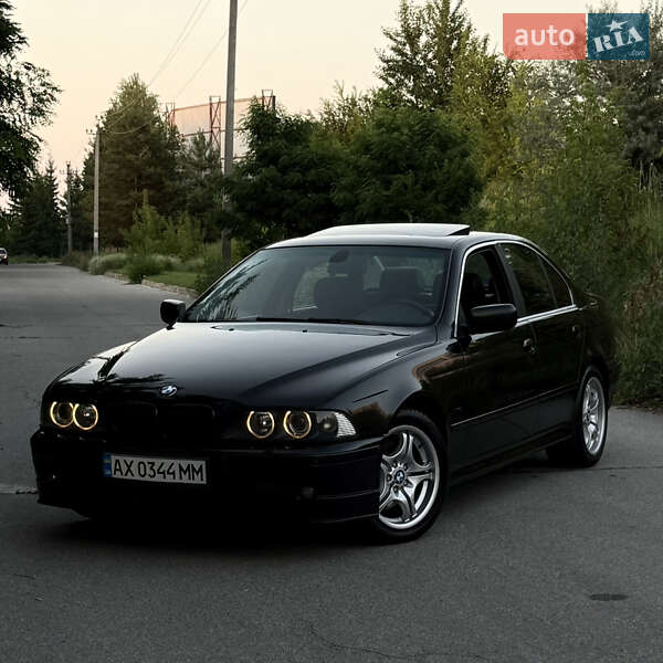 Седан BMW 5 Series 2002 в Харькове