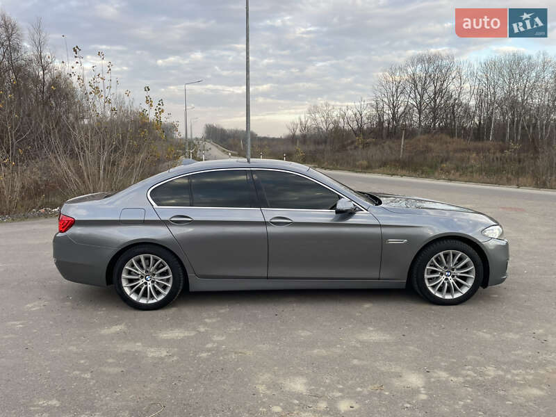 Седан BMW 5 Series 2014 в Черновцах