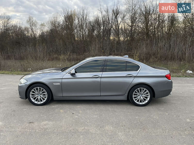 Седан BMW 5 Series 2014 в Черновцах