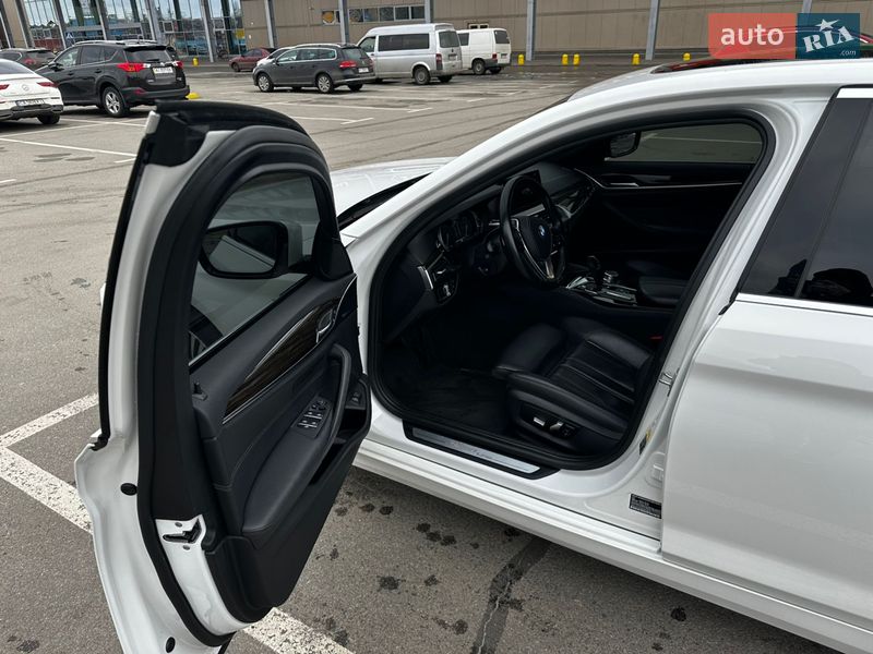 Седан BMW 5 Series 2019 в Киеве