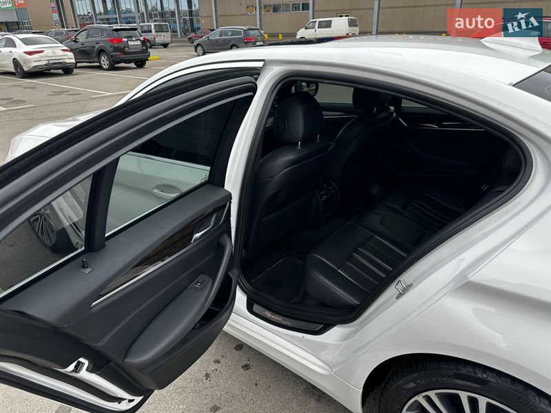 Седан BMW 5 Series 2019 в Киеве