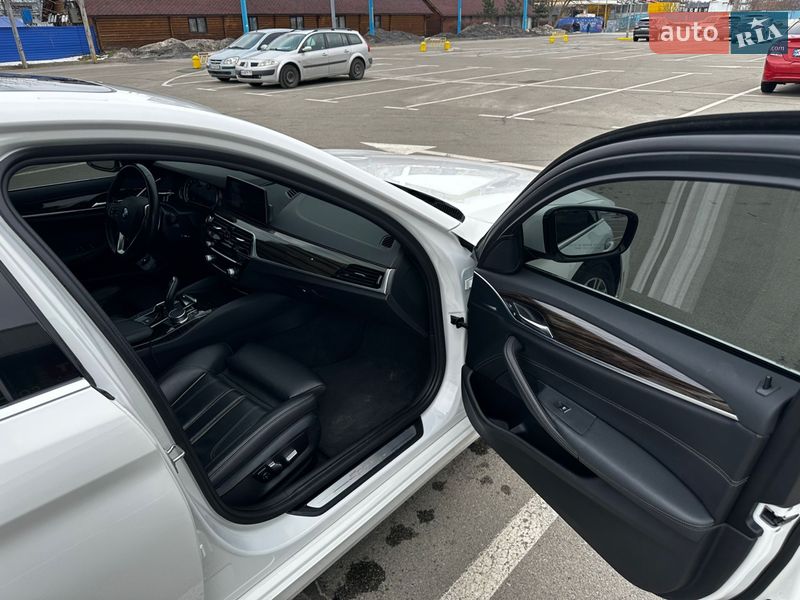 Седан BMW 5 Series 2019 в Киеве