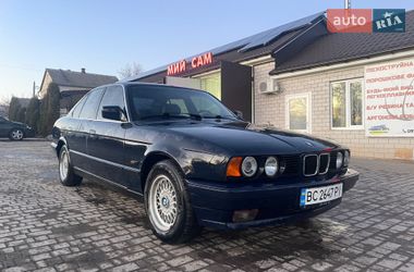 Седан BMW 5 Series 1993 в Тульчине