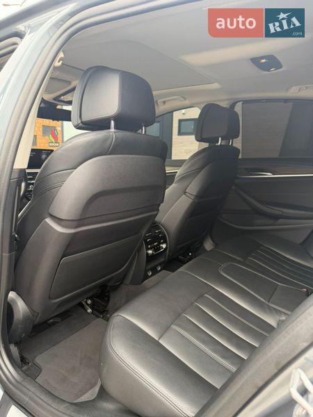 Седан BMW 5 Series 2018 в Киеве
