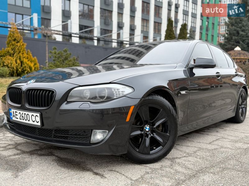 Седан BMW 5 Series 2012 в Днепре