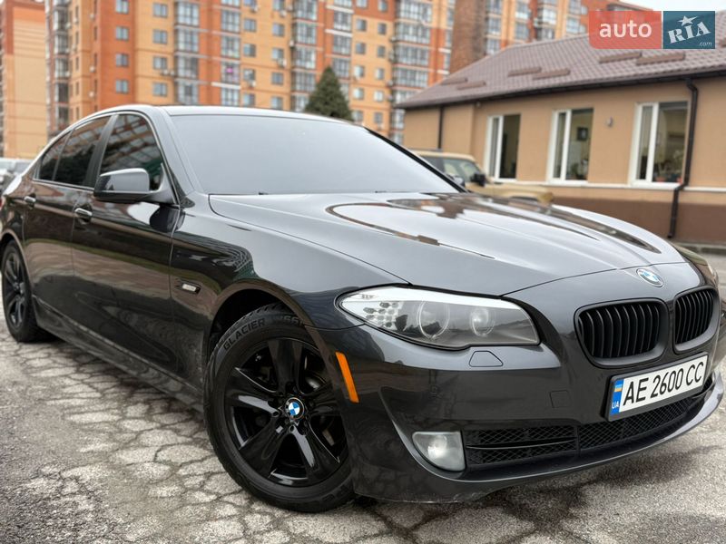 Седан BMW 5 Series 2012 в Днепре