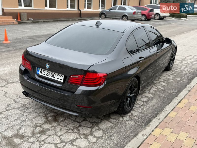 Седан BMW 5 Series 2012 в Днепре