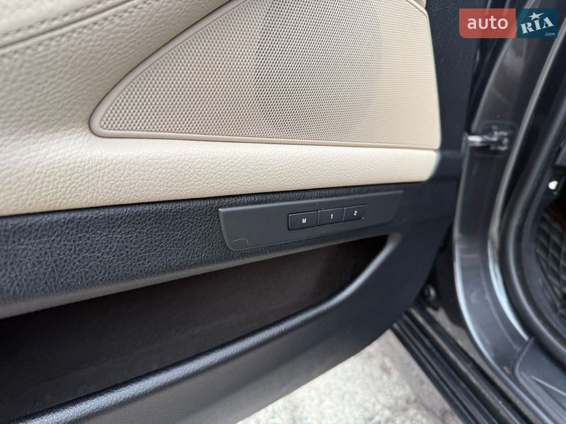 Седан BMW 5 Series 2012 в Днепре