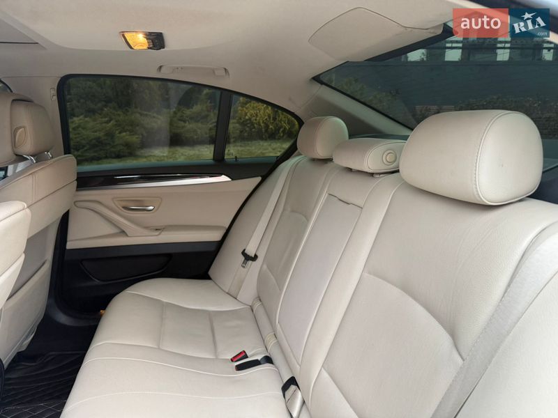 Седан BMW 5 Series 2012 в Днепре