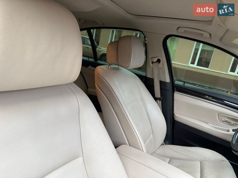 Седан BMW 5 Series 2012 в Днепре