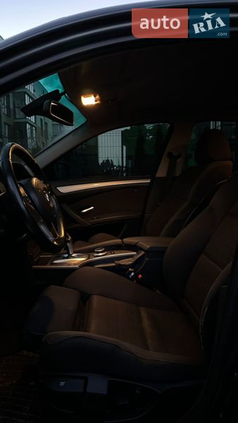 Седан BMW 5 Series 2007 в Ровно