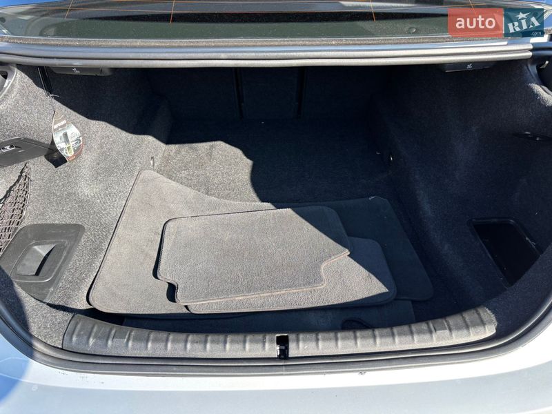 Седан BMW 5 Series 2017 в Хмельницком