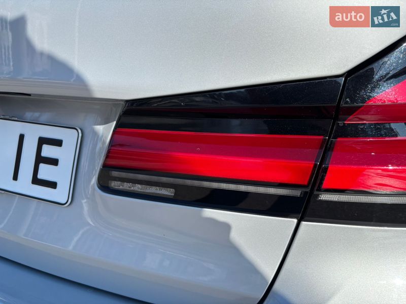 Седан BMW 5 Series 2017 в Хмельницком