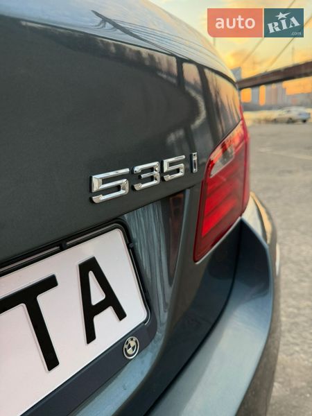 Седан BMW 5 Series 2011 в Киеве