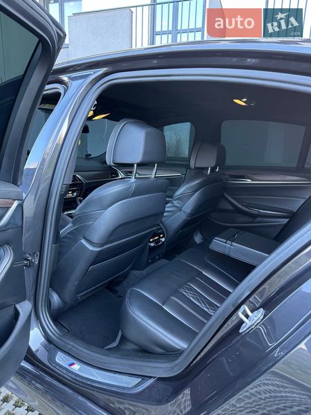 Седан BMW 5 Series 2018 в Львове