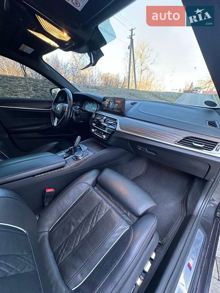 Седан BMW 5 Series 2018 в Львове