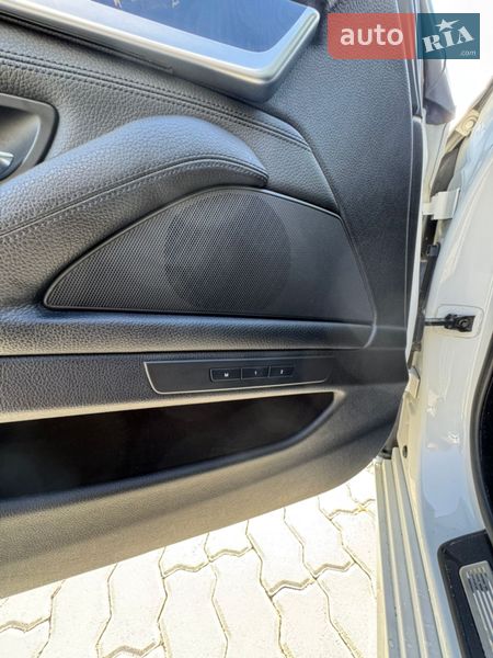 Седан BMW 5 Series 2012 в Трускавце