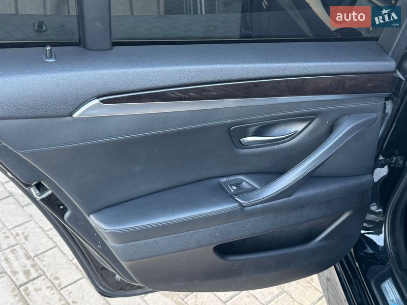 Седан BMW 5 Series 2015 в Ковеле