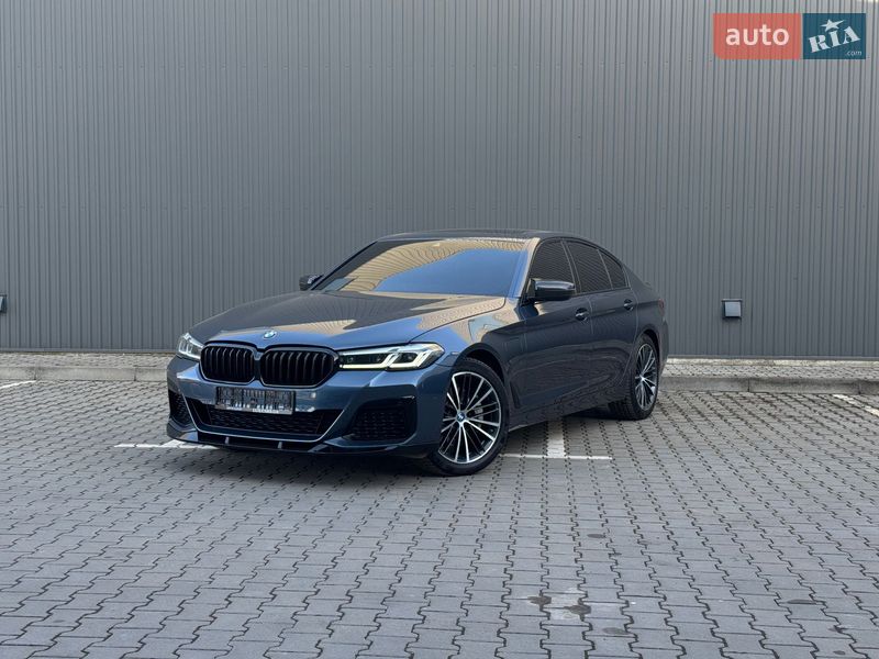 Седан BMW 5 Series 2022 в Черновцах