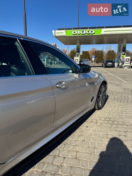 Седан BMW 5 Series 2018 в Львове