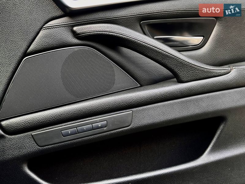 Седан BMW 5 Series 2012 в Николаеве