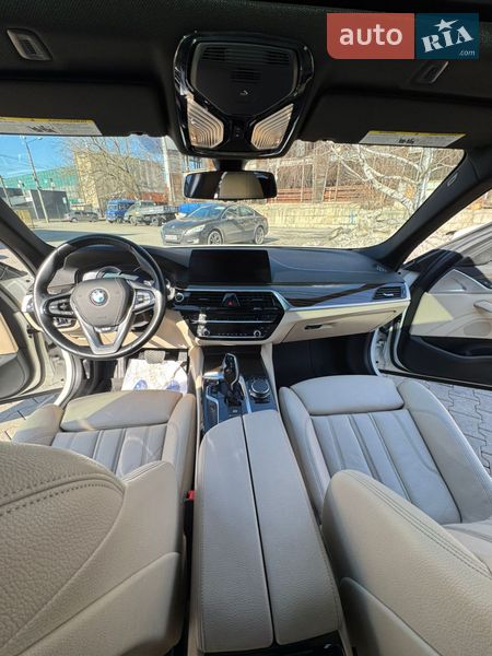 Седан BMW 5 Series 2018 в Черновцах